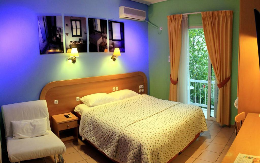 Hotel Segas Loutráki Zimmer foto